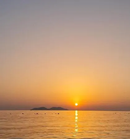 Apartment Blue Bay Beach Front Uji Ftohte Vlore
